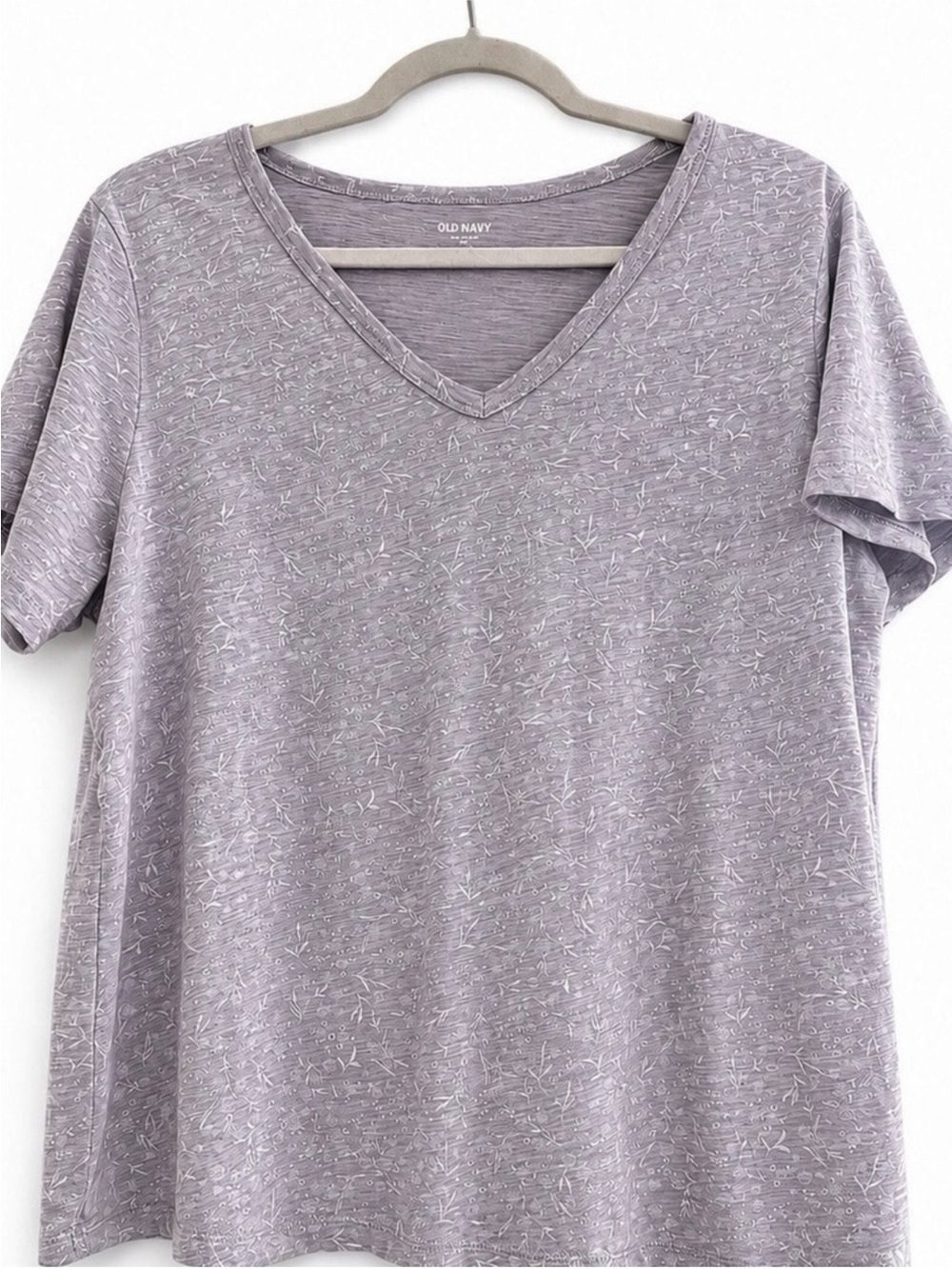 Old Navy Lavender Heathered V-Neck Short Sleeve Tee